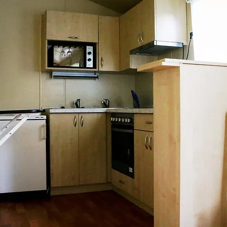 Holiday park Aranykert Apartmanok Venek *